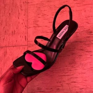 Steve Madden Black patent heel